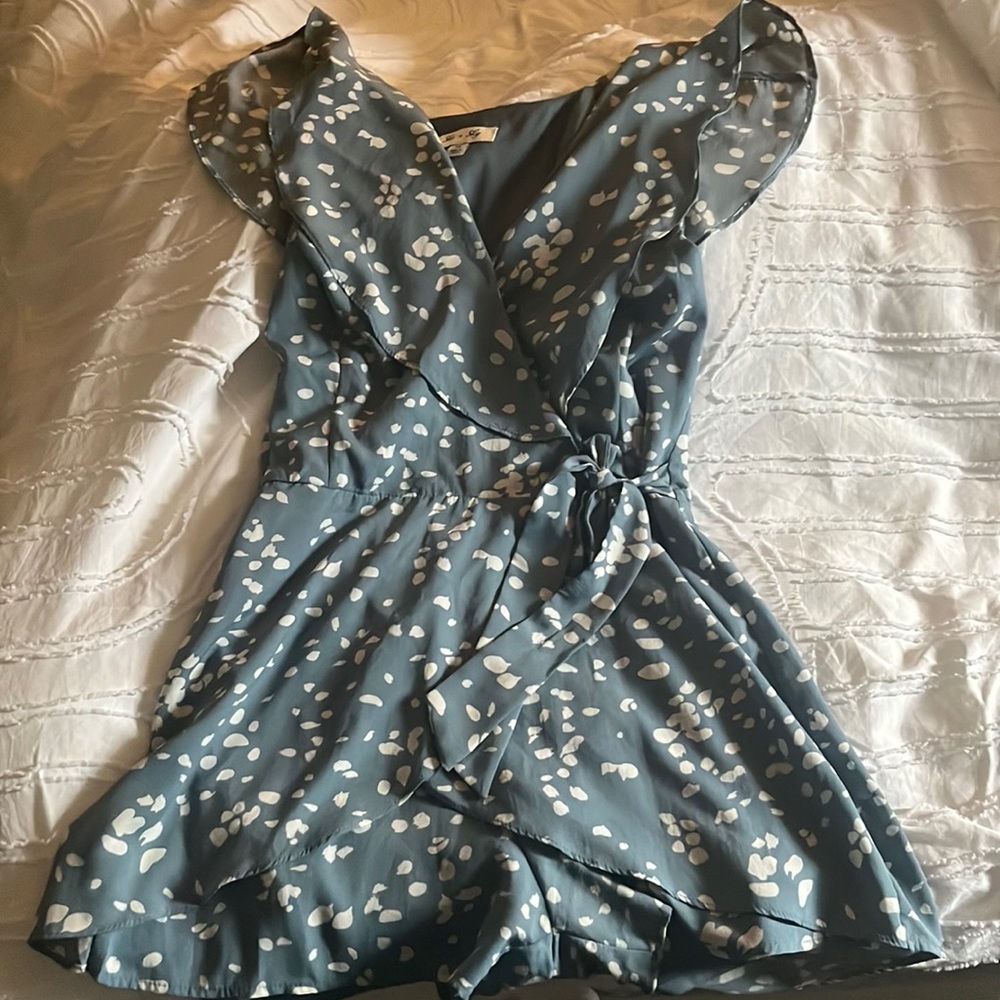 She + Sky short romper! Wore once for my brothers graduation!